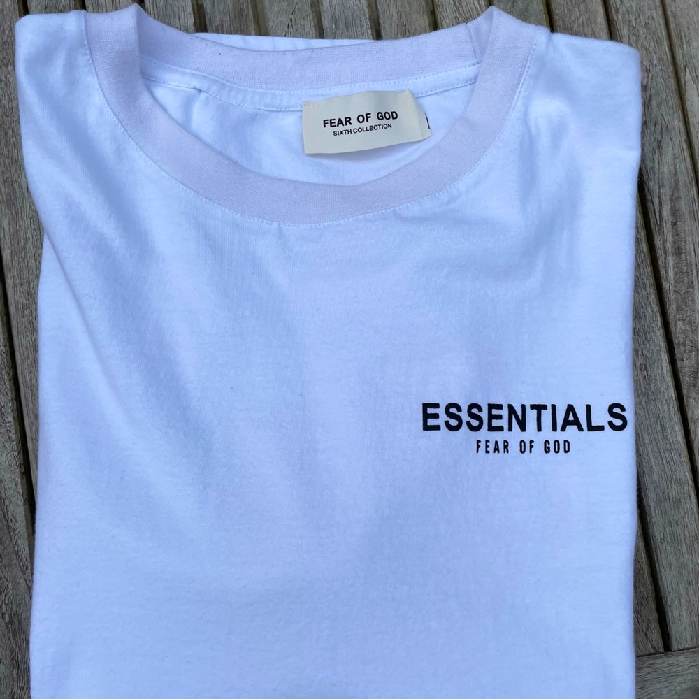ESSENTIALS (FOG) Cherry Blossom
